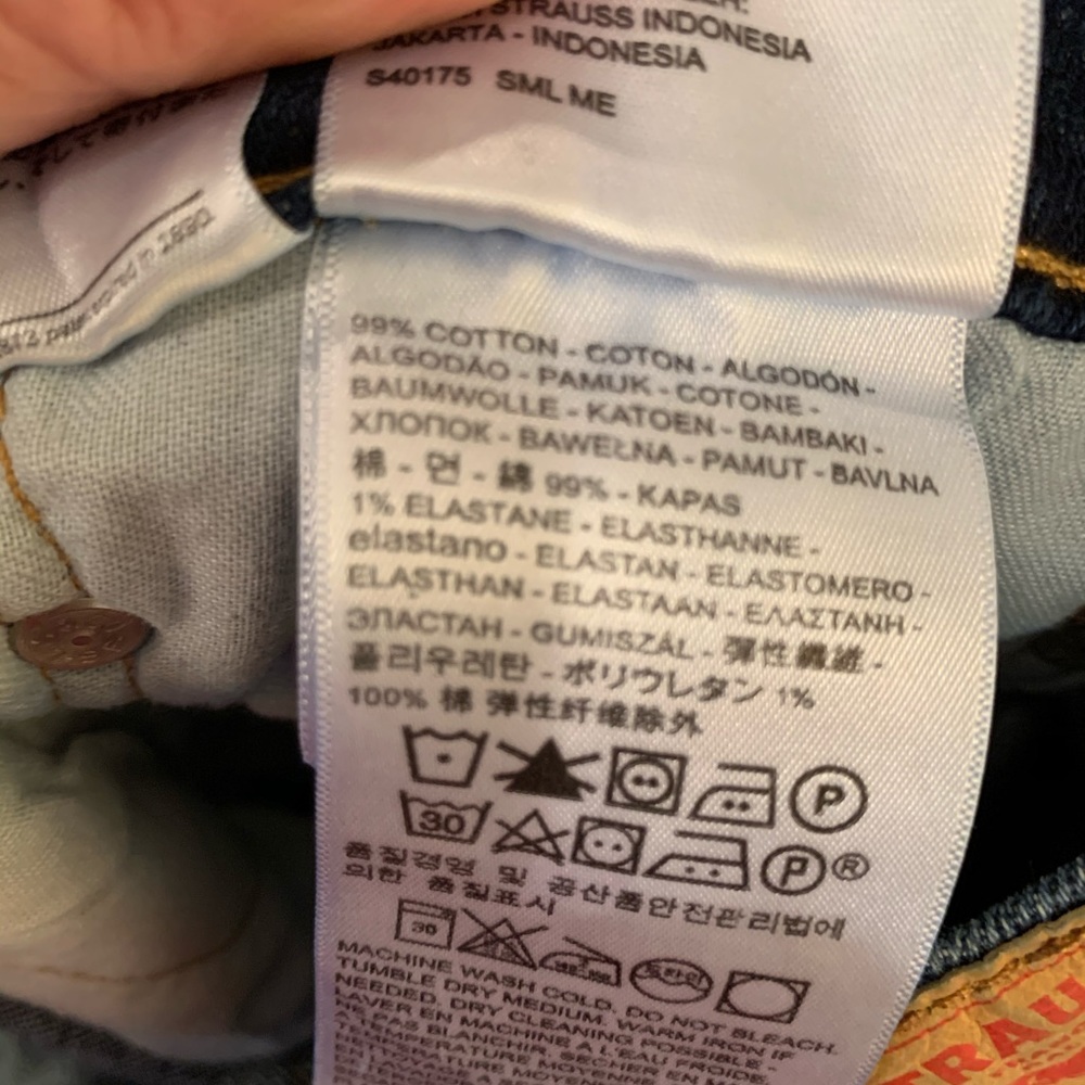 Levi’s 541 jeans. 34 waist Blue with White accents - Picture 5 of 8